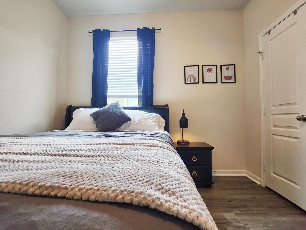 4 Bedroom Home Near Downtown Med Center Nrg Stadium Pearland Skyview Long By Ion Rentals Houston Buitenkant foto