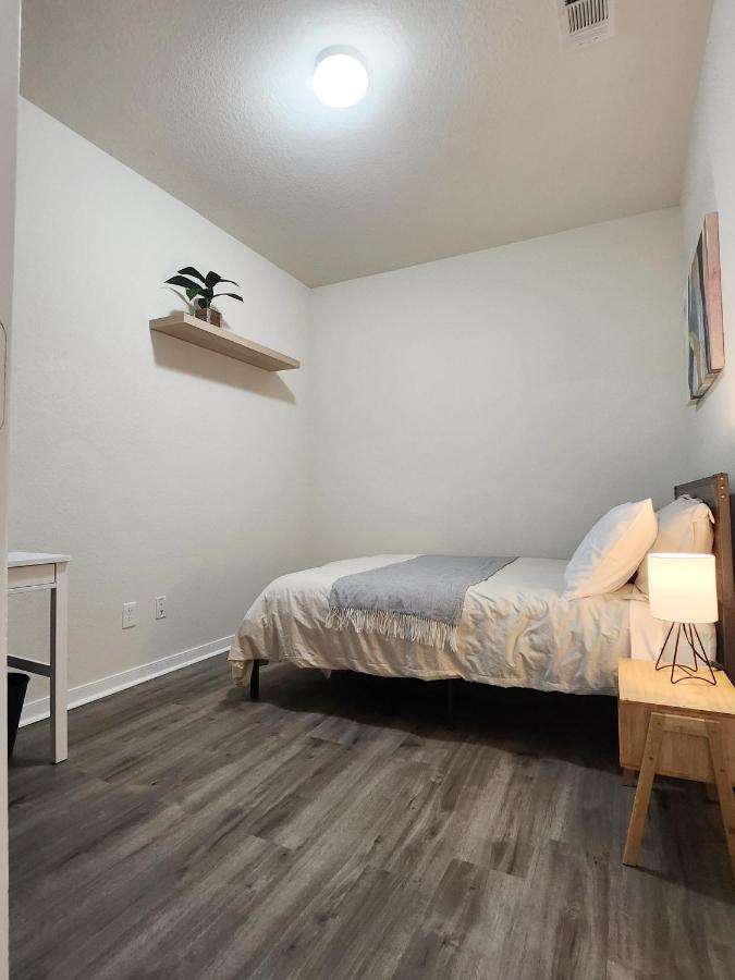4 Bedroom Home Near Downtown Med Center Nrg Stadium Pearland Skyview Long By Ion Rentals Houston Buitenkant foto