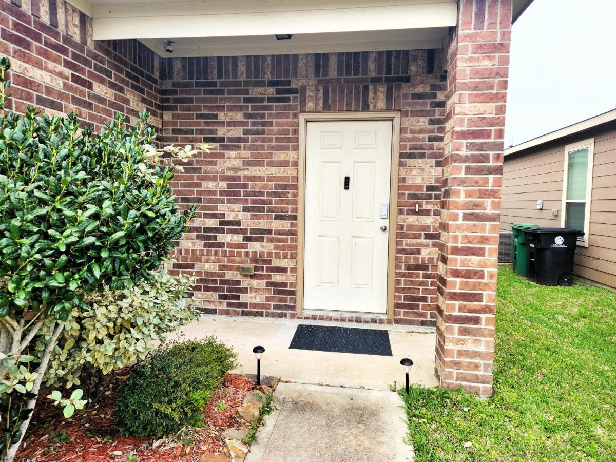 4 Bedroom Home Near Downtown Med Center Nrg Stadium Pearland Skyview Long By Ion Rentals Houston Buitenkant foto