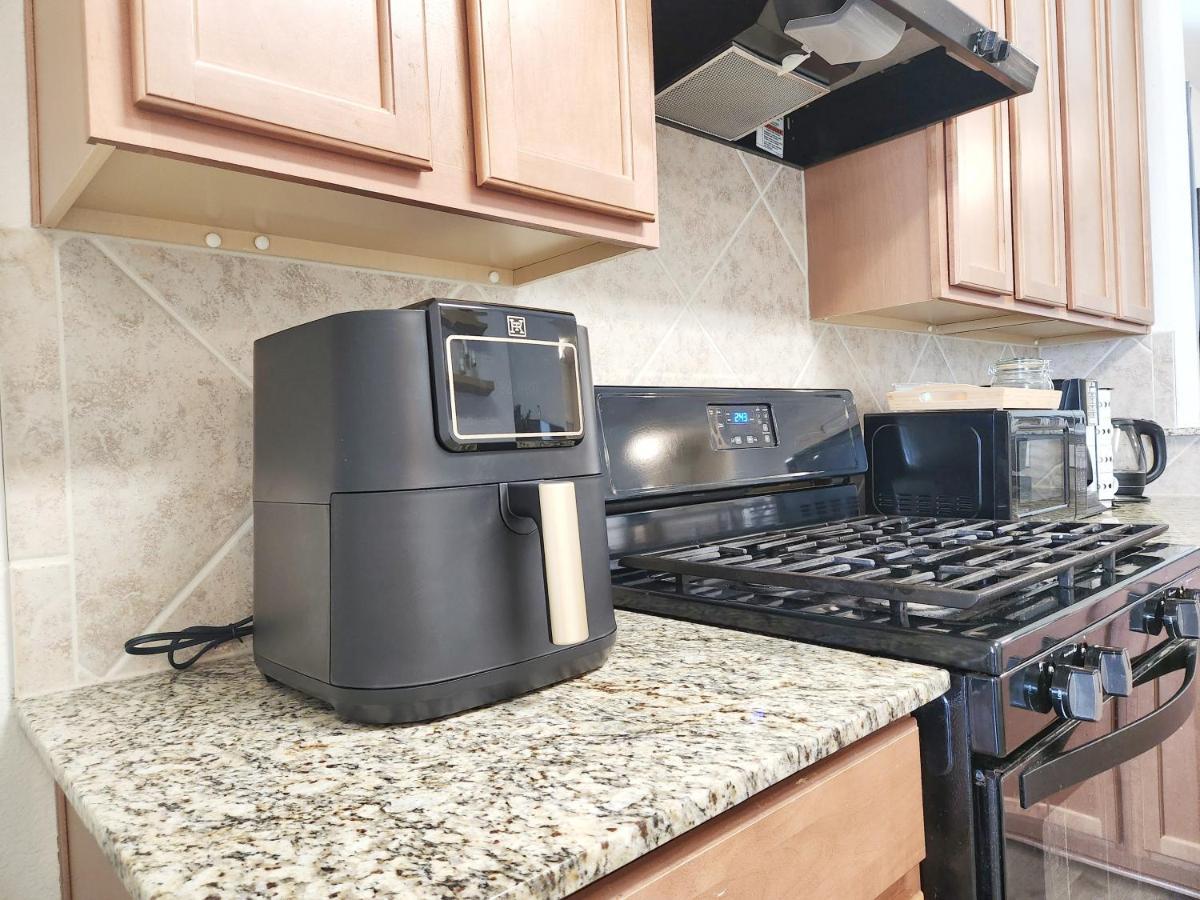 4 Bedroom Home Near Downtown Med Center Nrg Stadium Pearland Skyview Long By Ion Rentals Houston Buitenkant foto