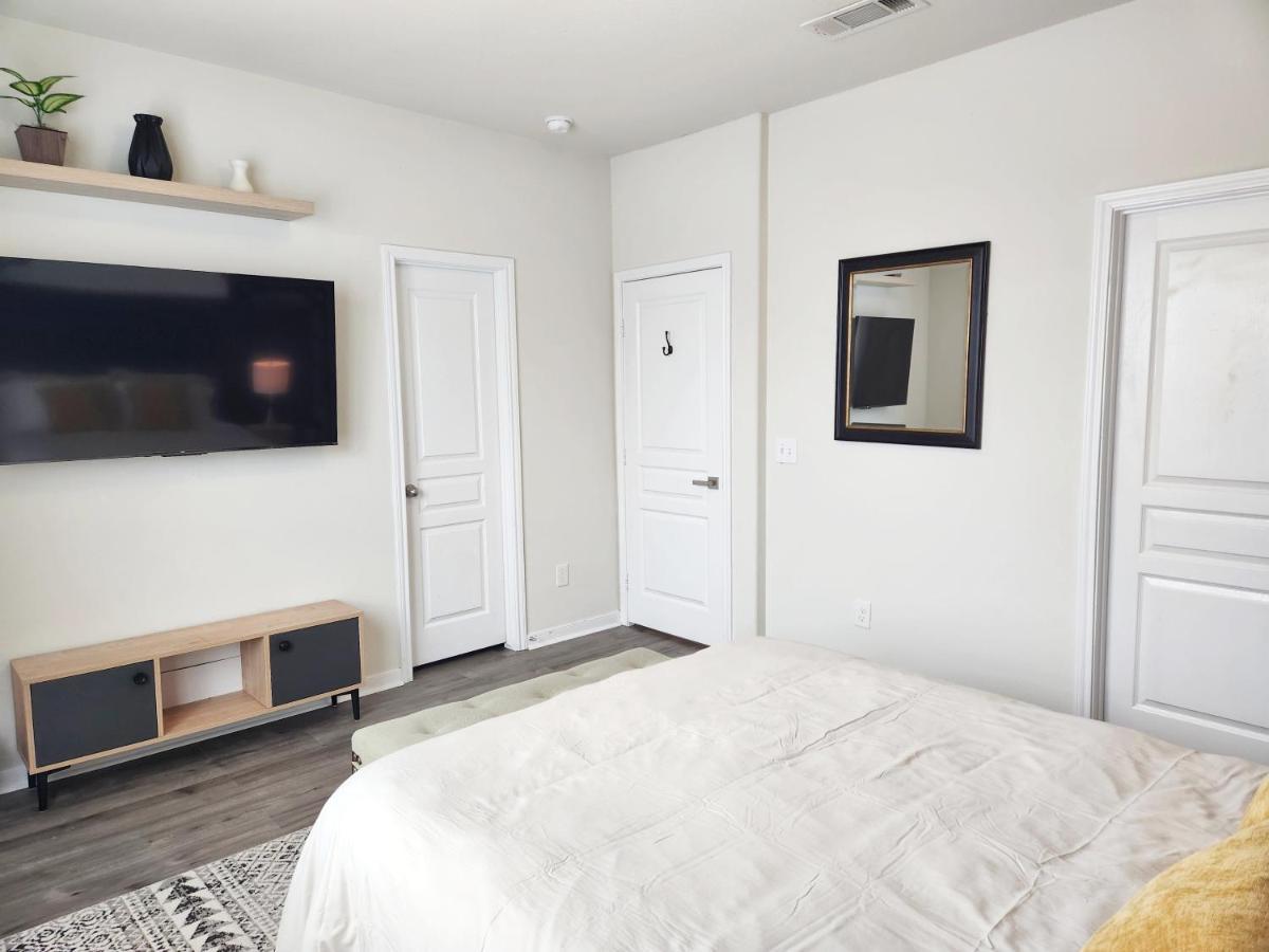 4 Bedroom Home Near Downtown Med Center Nrg Stadium Pearland Skyview Long By Ion Rentals Houston Buitenkant foto