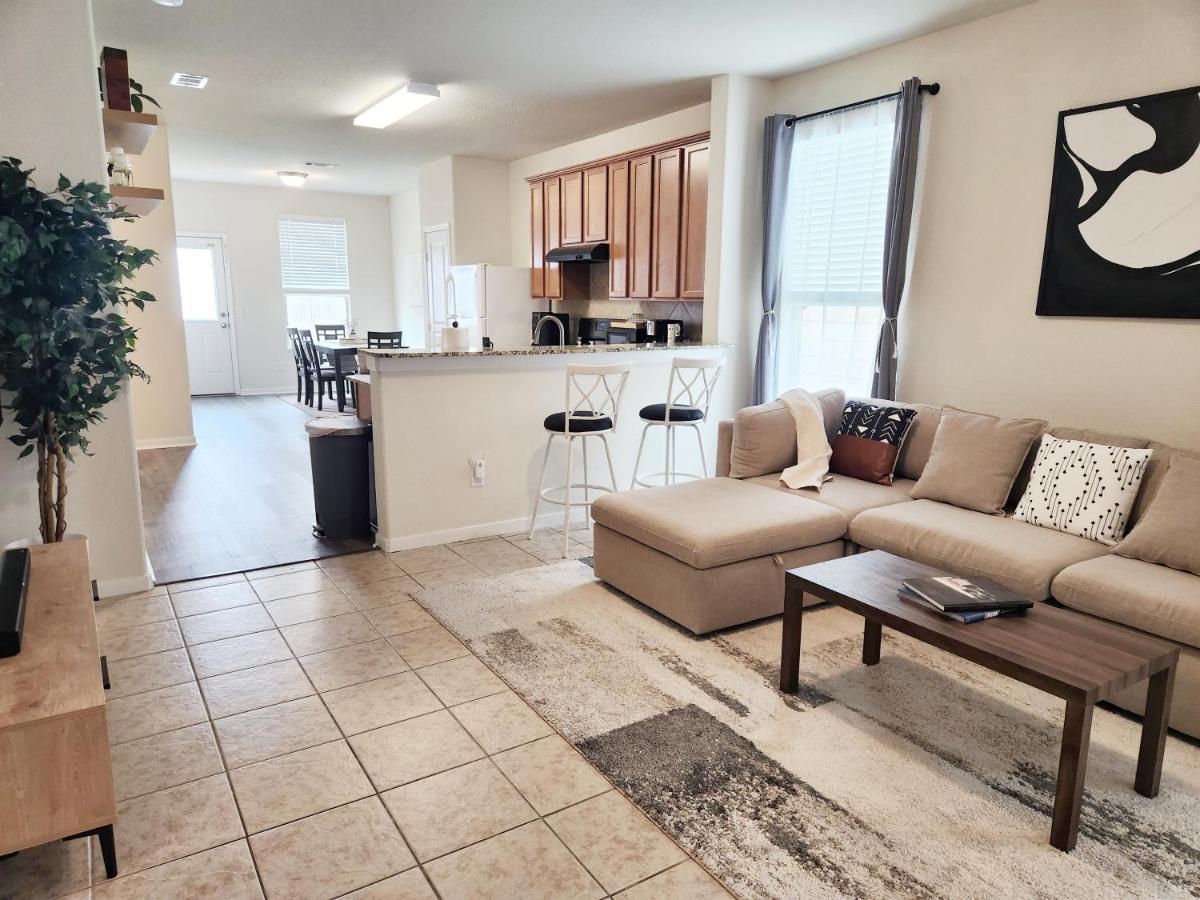 4 Bedroom Home Near Downtown Med Center Nrg Stadium Pearland Skyview Long By Ion Rentals Houston Buitenkant foto